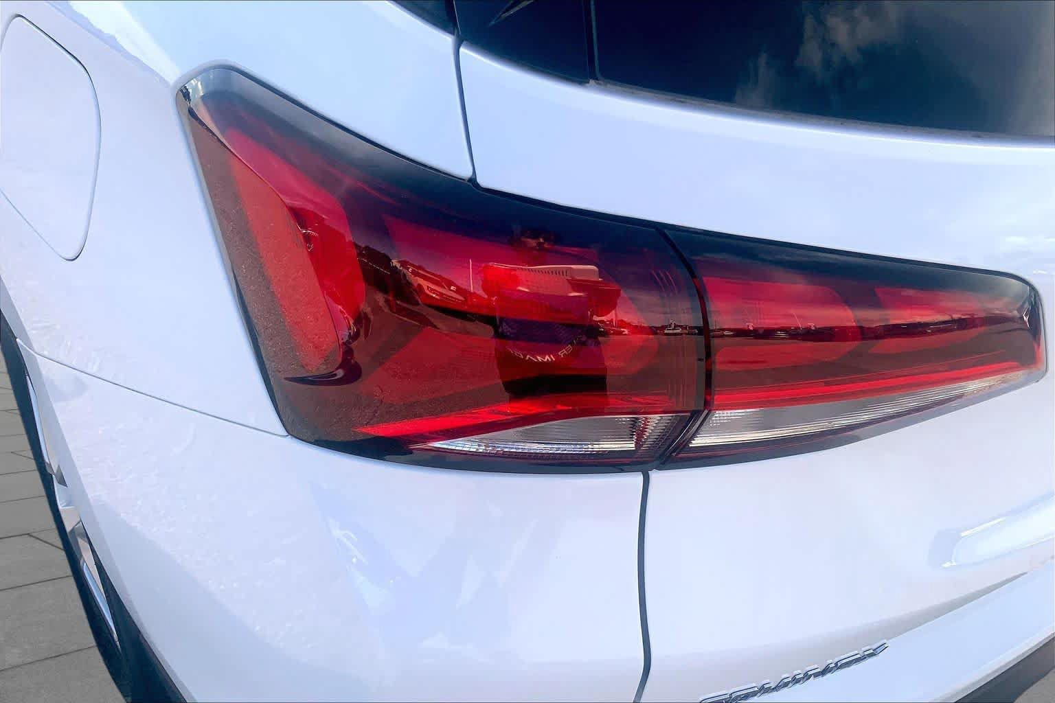 Used 2024 Chevrolet Equinox LT FWD image 29