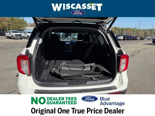Certified 2022 Ford Explorer XLT w/ Equipment Group 202A image 17