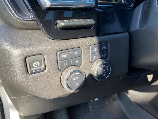 Used 2025 Chevrolet Silverado 1500 High Country image 17