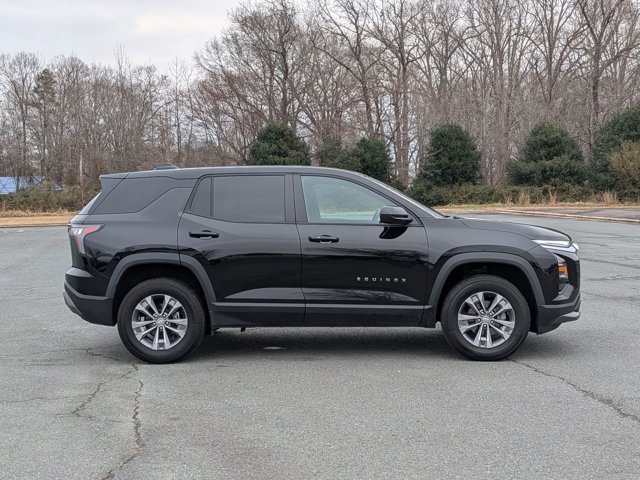Used 2025 Chevrolet Equinox LT image 6