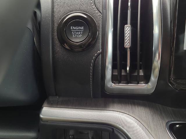 Certified 2025 Ford Expedition Platinum w/ Platinum Ultimate Package AWD/4WD image 30
