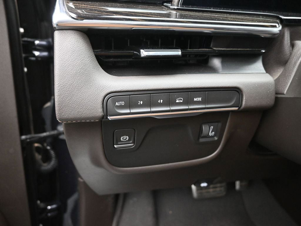 Used 2023 Cadillac Escalade ESV Premium Luxury image 19