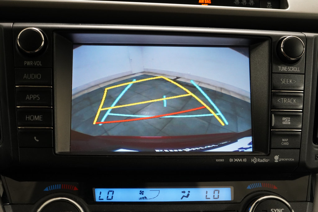 Used 2018 Toyota RAV4 XLE AWD/4WD image 29