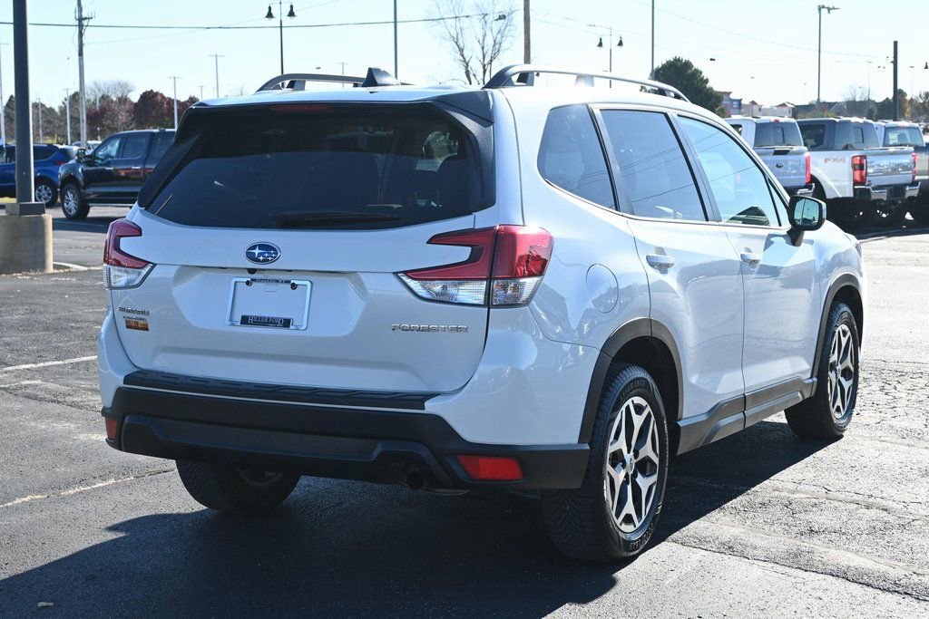 Used 2024 Subaru Forester Premium AWD/4WD image 9