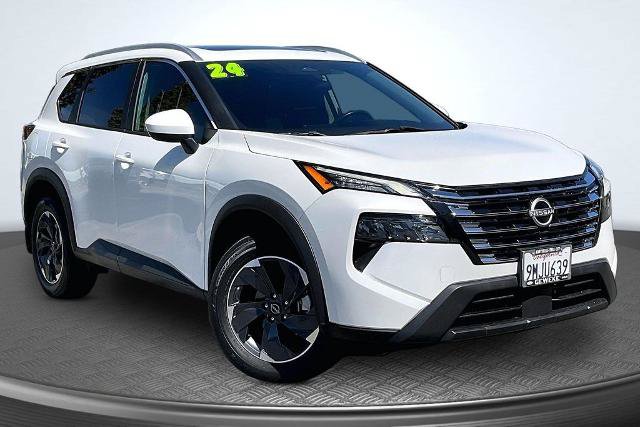 Used 2024 Nissan Rogue SV w/ SV Premium Package FWD image 12