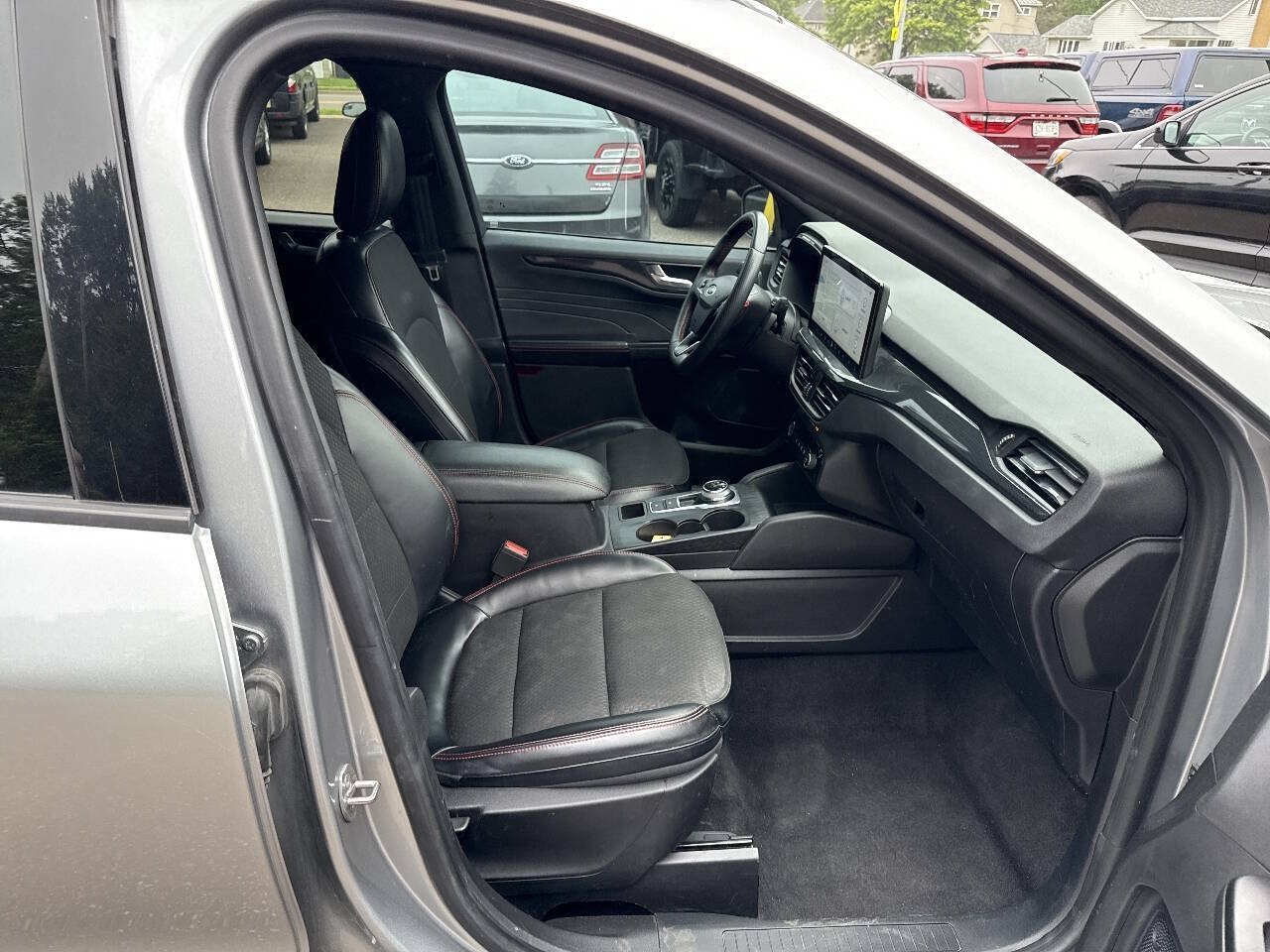 Certified 2023 Ford Escape ST-Line w/ Tech Pack #1 FWD image 11