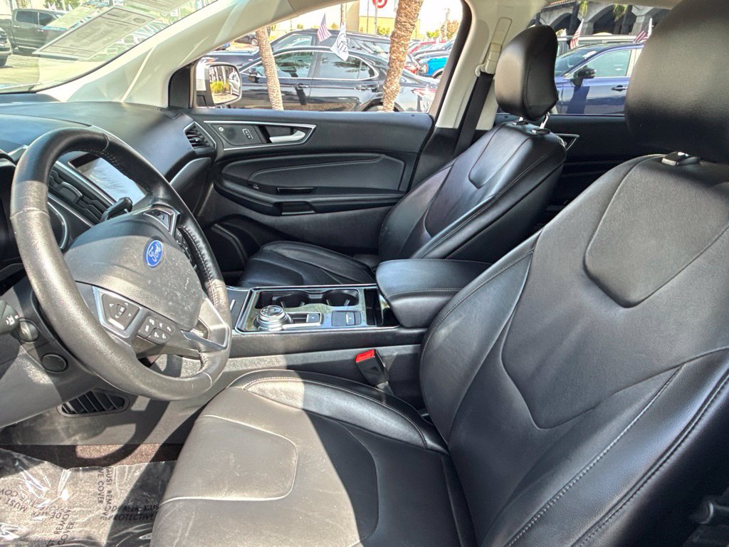 Certified 2019 Ford Edge Titanium FWD image 22