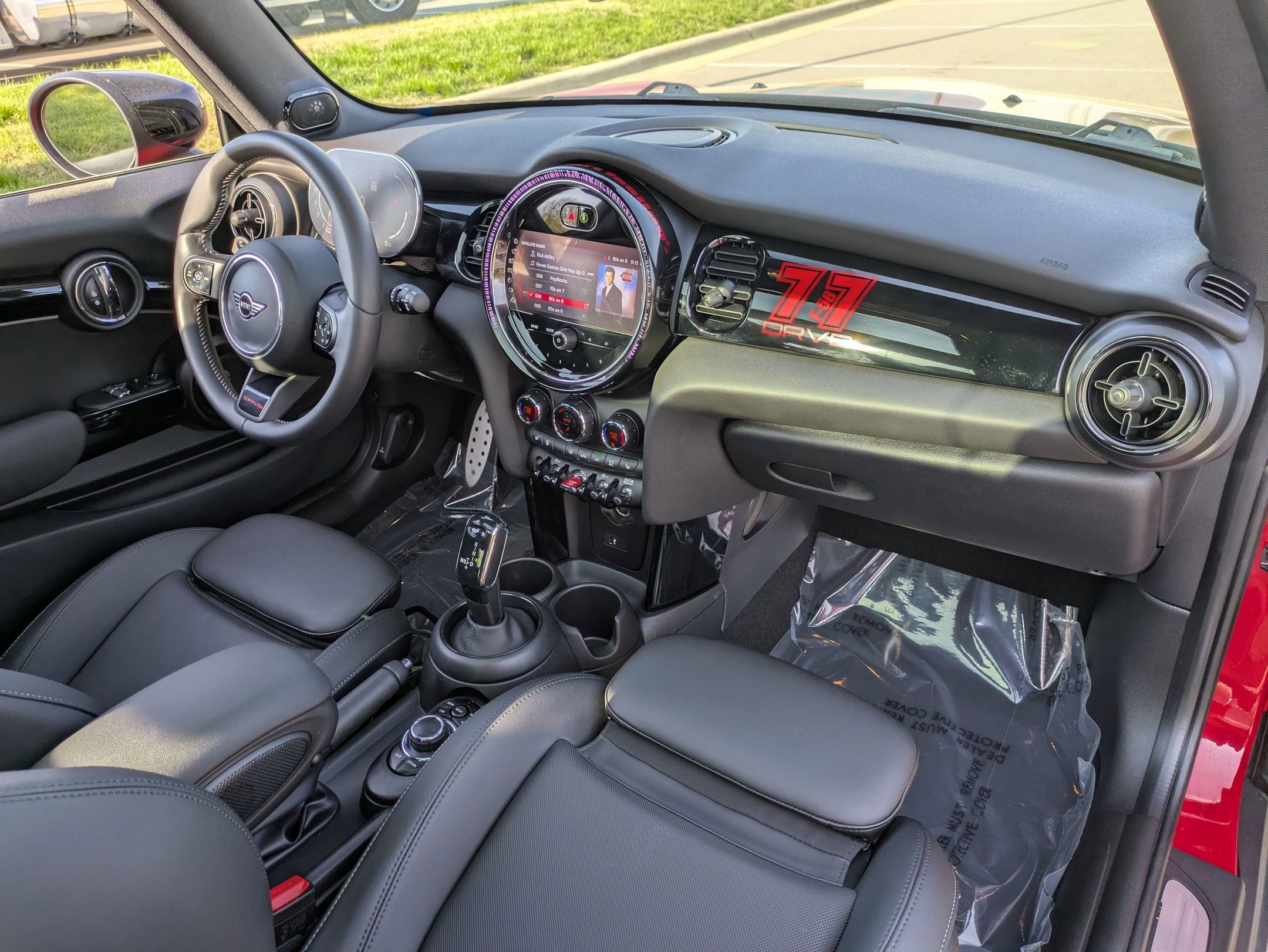 Used 2023 MINI Cooper S w/ Premium Package image 33