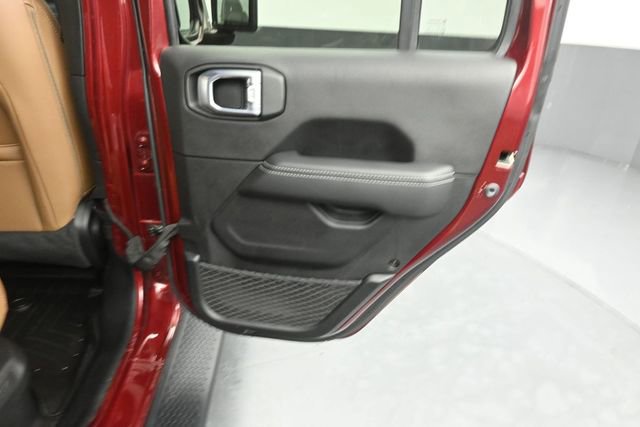 Used 2021 Jeep Wrangler Unlimited Sahara w/ Cold Weather Group AWD/4WD image 29