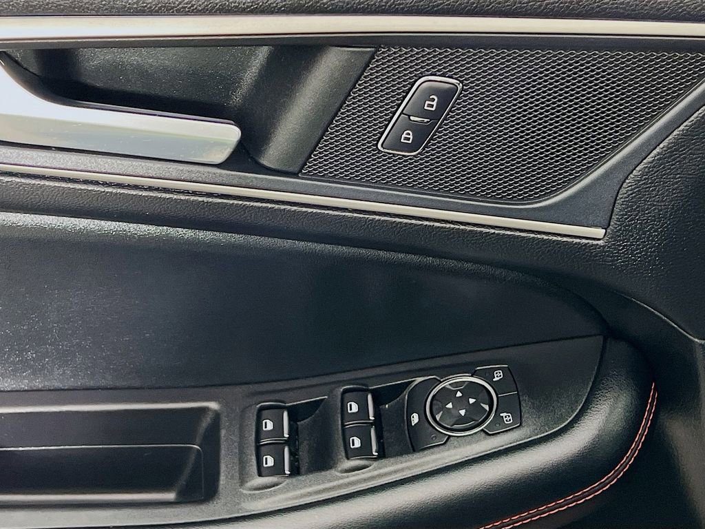 Certified 2022 Ford Edge ST-Line image 23