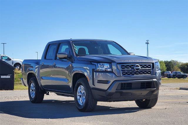 Used 2024 Nissan Frontier SV image 6