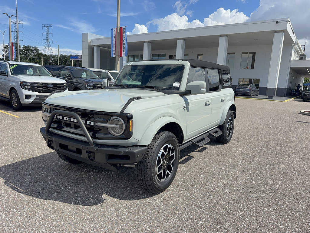 Certified 2024 Ford Bronco Outer Banks AWD/4WD image 2