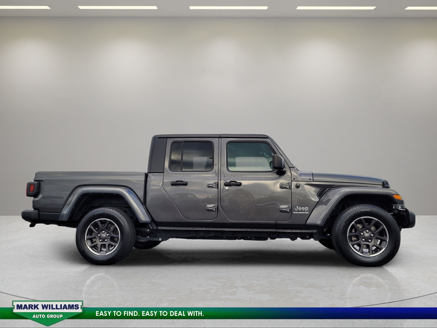 Used 2023 Jeep Gladiator Overland AWD/4WD image 2