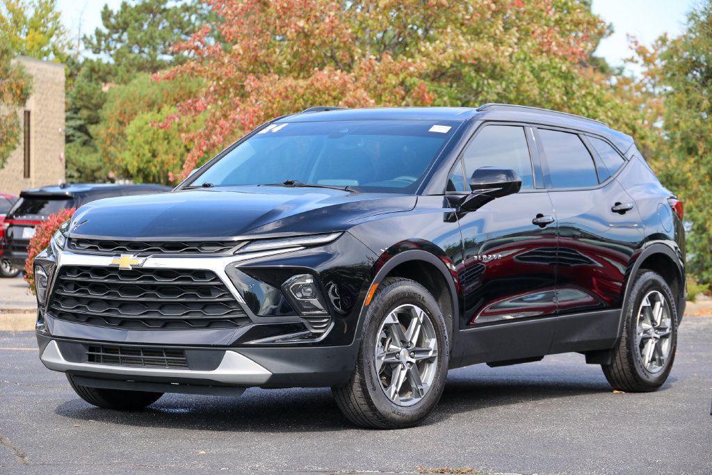 Used 2024 Chevrolet Blazer LT w/ Convenience Package FWD image 18