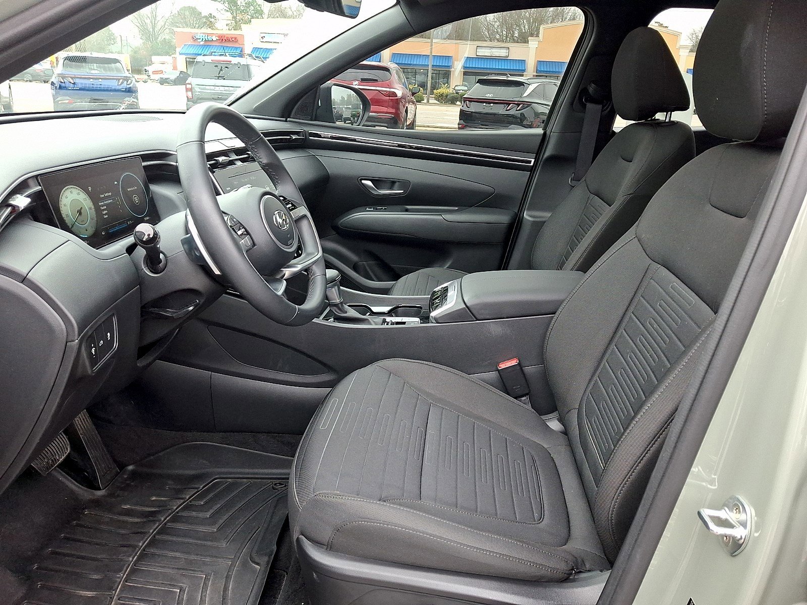 Used 2022 Hyundai Santa Cruz SEL Premium image 12