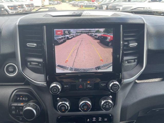 Used 2025 RAM 1500 Big Horn AWD/4WD image 10