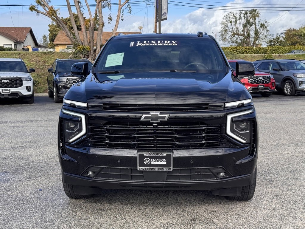 Used 2025 Chevrolet Suburban RST image 6
