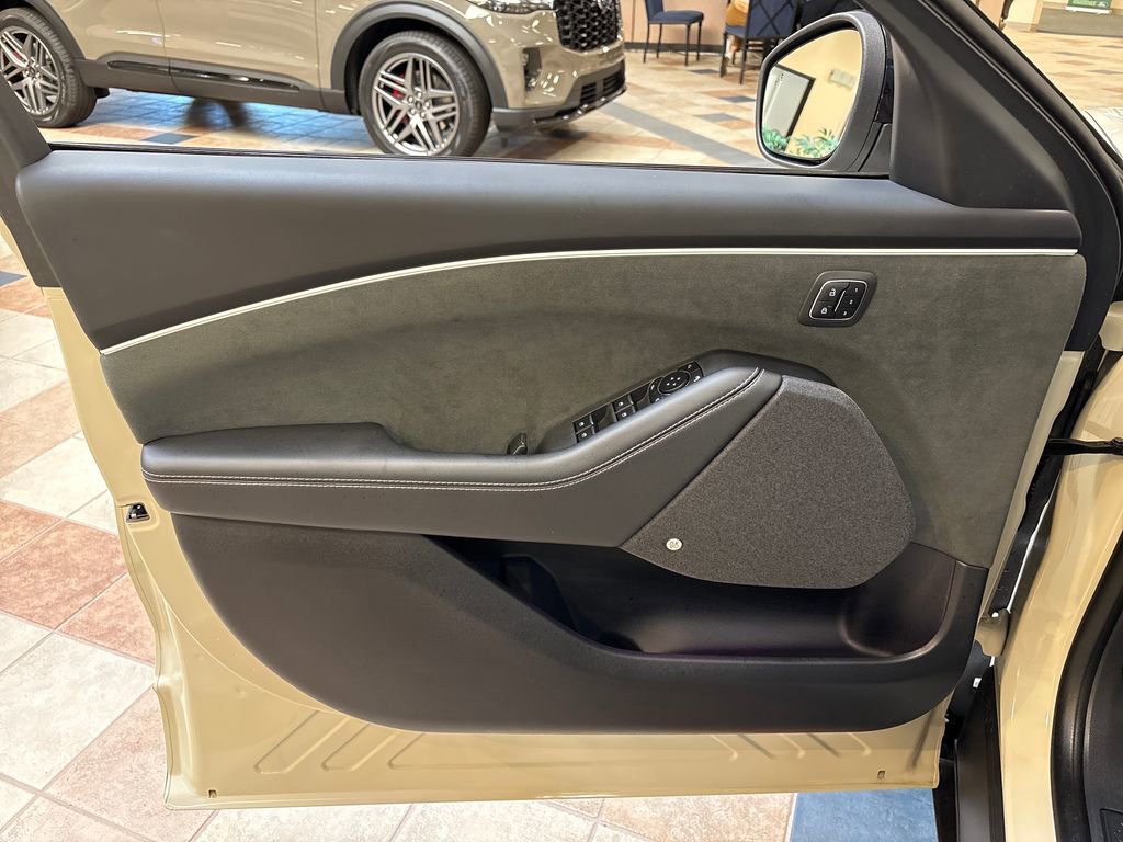 Certified 2025 Ford Mustang Mach-E GT image 17