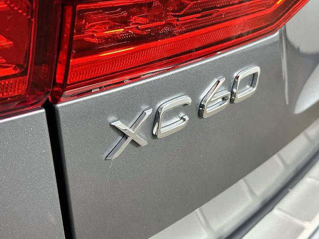Used 2021 Volvo XC60 T5 Inscription w/ Protection Package Premier FWD image 7