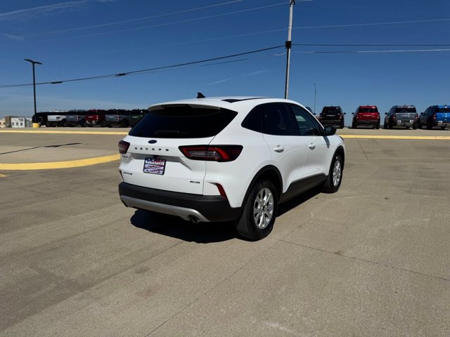 Certified 2025 Ford Escape Active AWD/4WD image 5