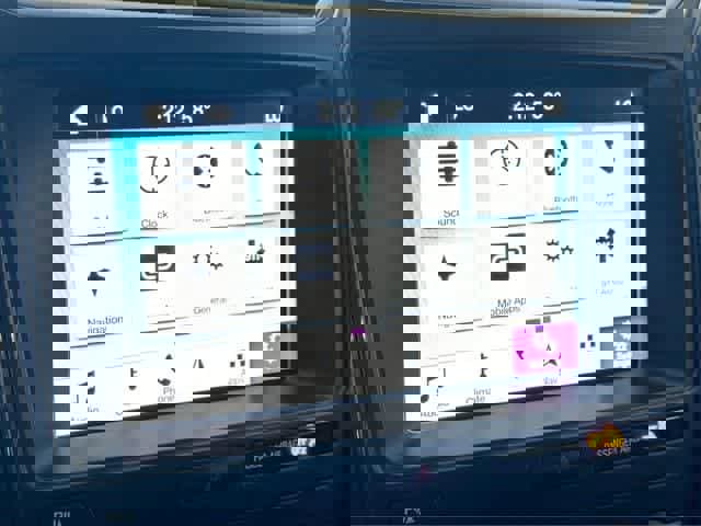 Certified 2019 Ford Explorer XLT w/ Equipment Group 202A image 23