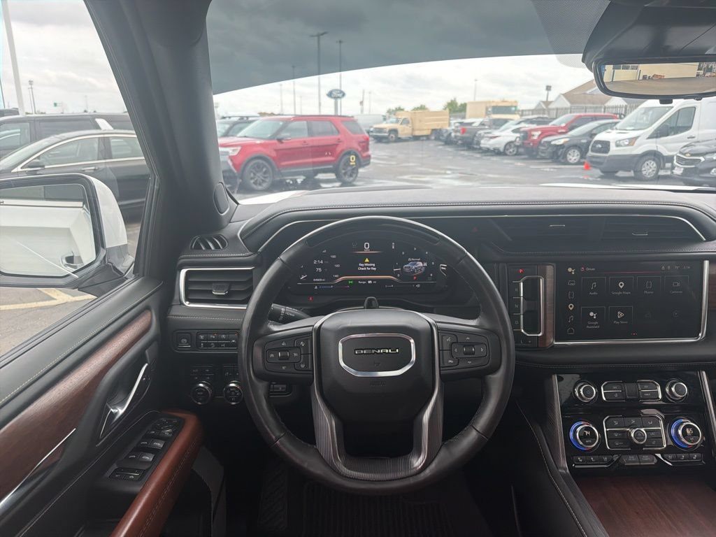 Used 2024 GMC Yukon Denali Ultimate AWD/4WD image 18