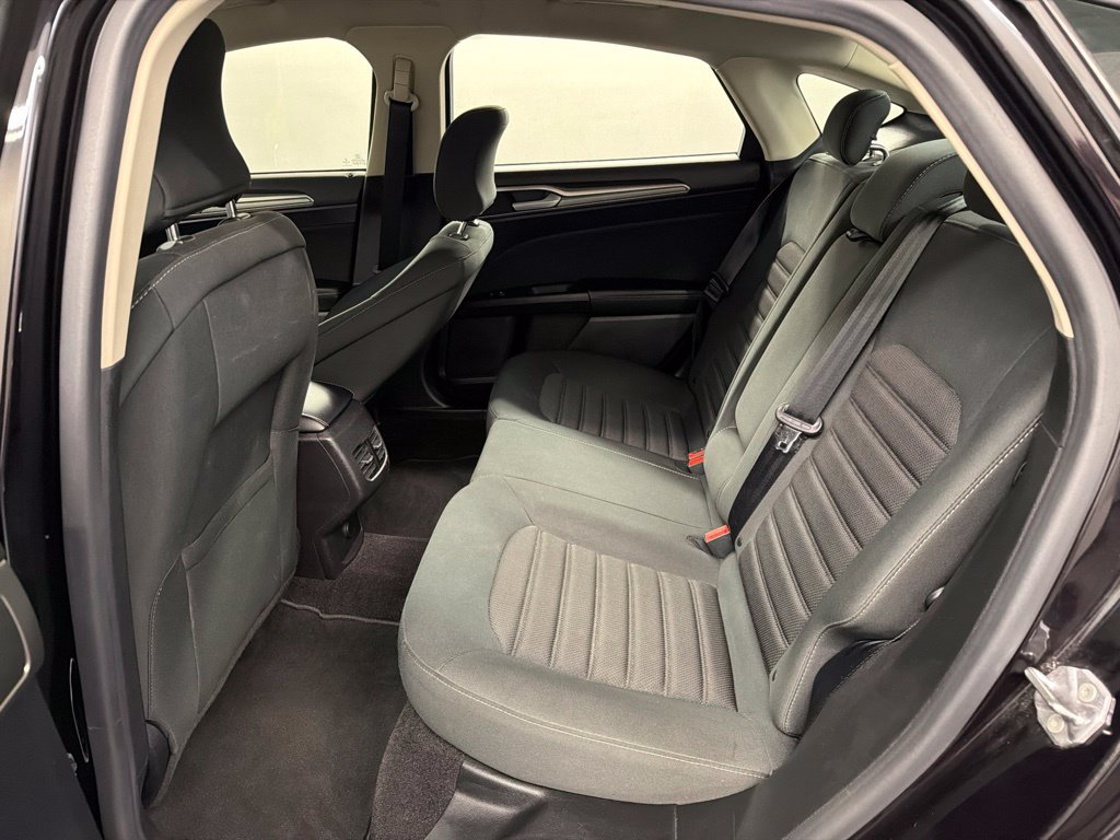Certified 2019 Ford Fusion SE FWD image 31