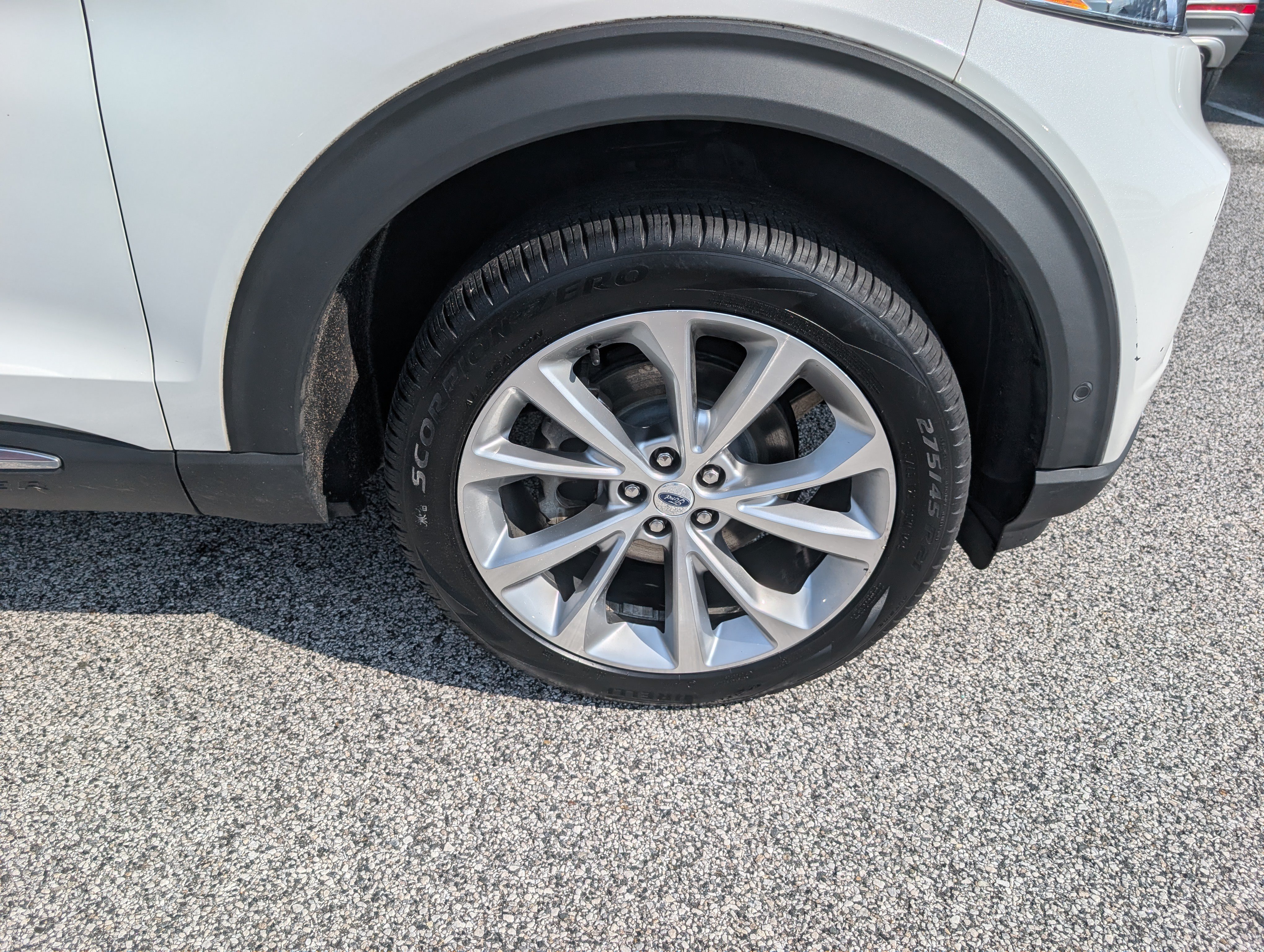 Certified 2021 Ford Explorer Platinum w/ Equipment Group 601A AWD/4WD image 11