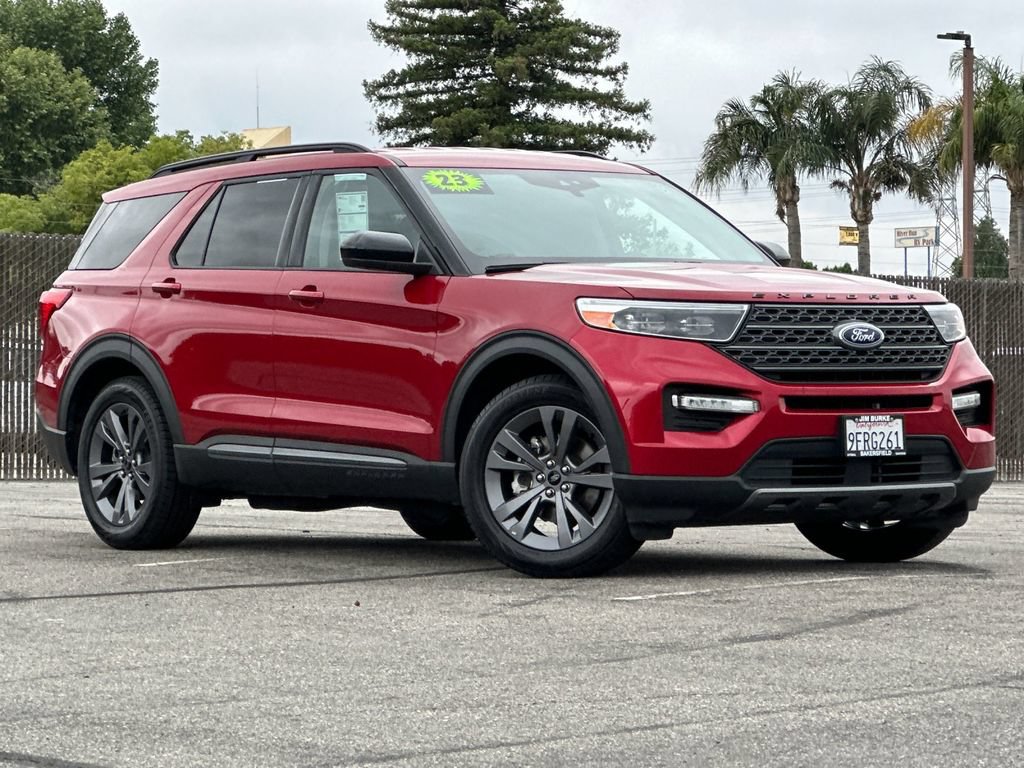 Certified 2023 Ford Explorer XLT w/ Equipment Group 202A