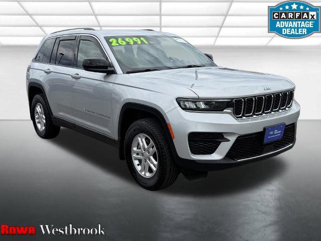 Used 2022 Jeep Grand Cherokee Laredo w/ Luxury Tech Group I