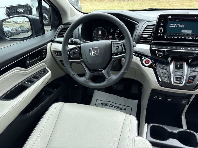 Used 2026 Honda Odyssey Touring image 14