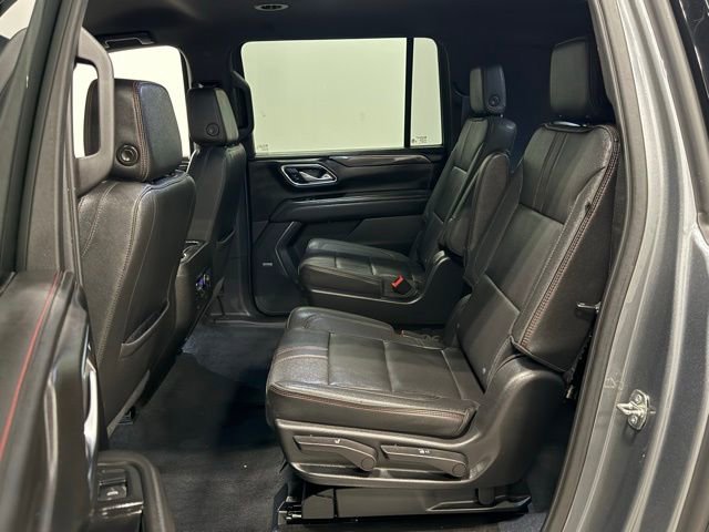 Used 2022 Chevrolet Suburban RST w/ Luxury Package image 33
