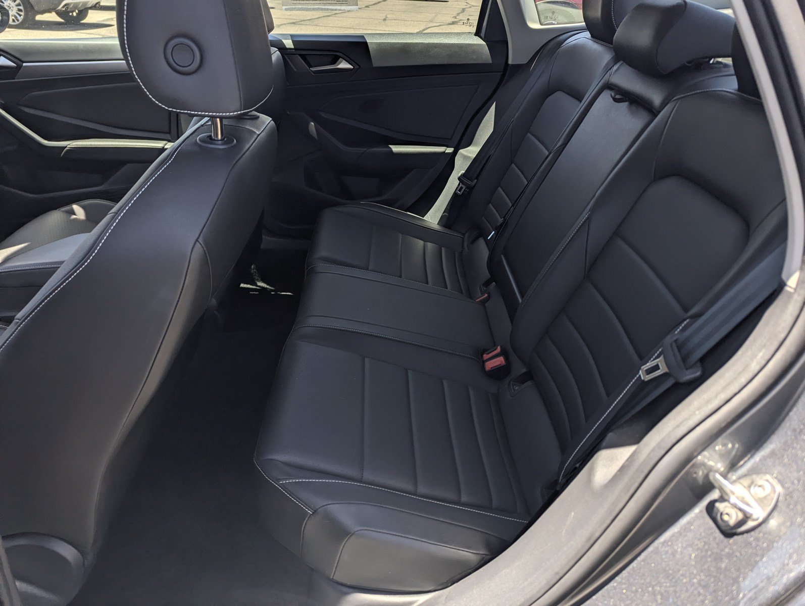 Used 2024 Volkswagen Jetta SE FWD image 8