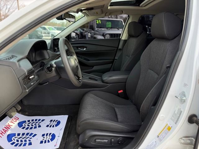 Used 2023 Honda Accord EX image 12