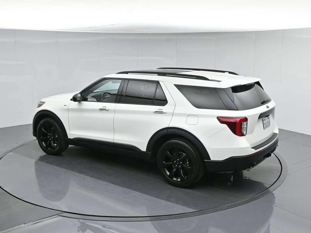 Certified 2023 Ford Explorer ST-Line w/ Class IV Trailer Tow Package RWD image 45