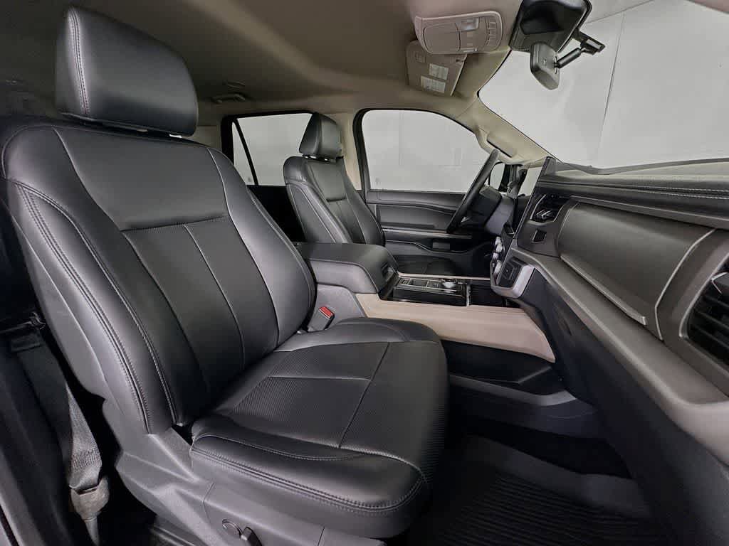 Certified 2022 Ford Expedition XLT RWD image 14