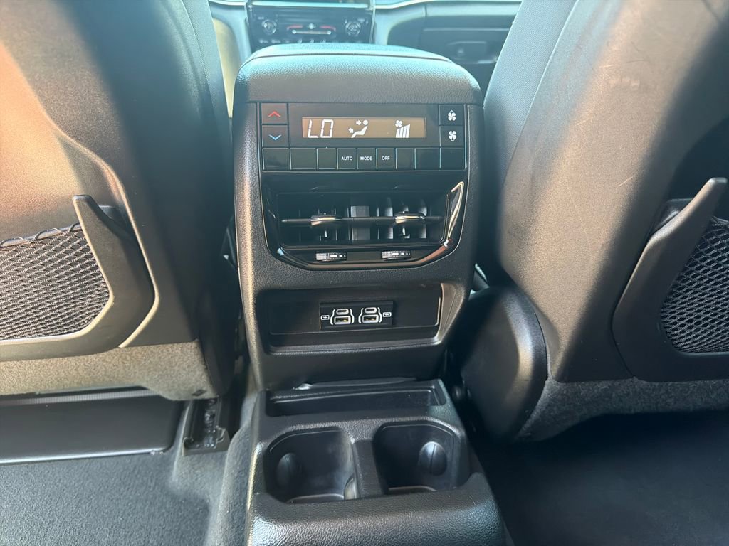 Used 2023 Jeep Grand Cherokee L Laredo AWD/4WD image 25