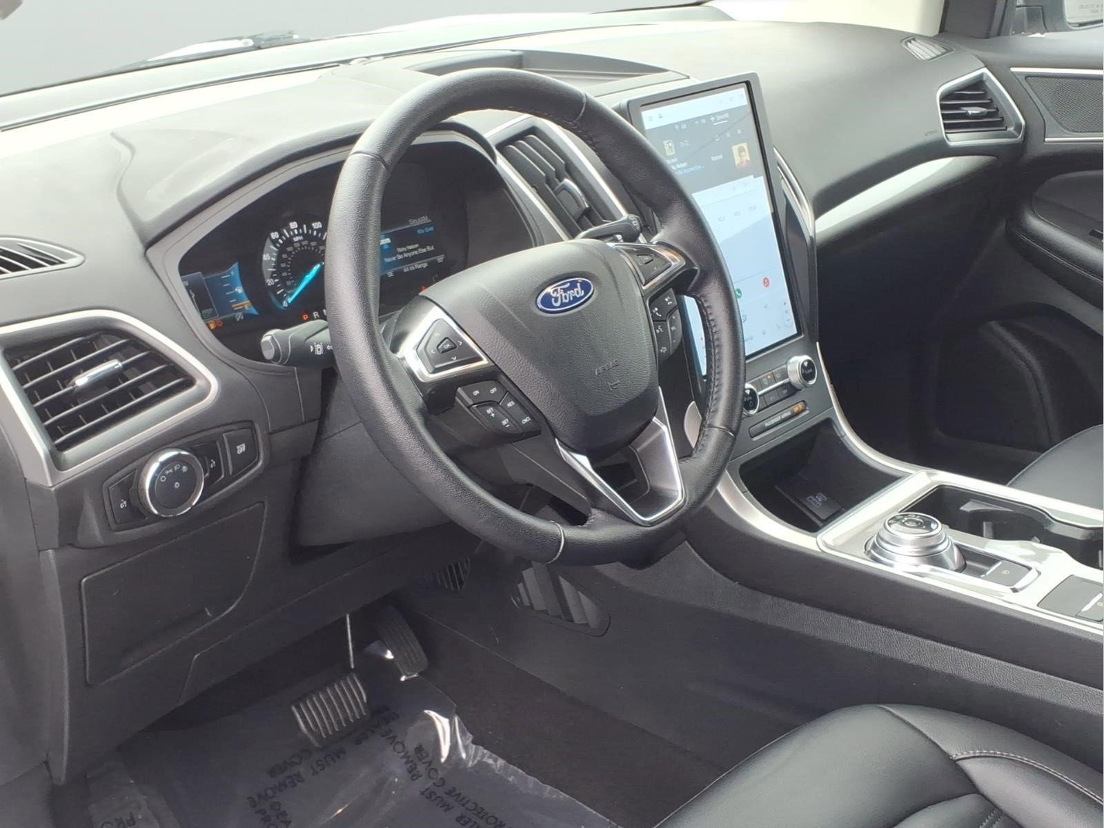Certified 2024 Ford Edge SEL AWD/4WD image 7