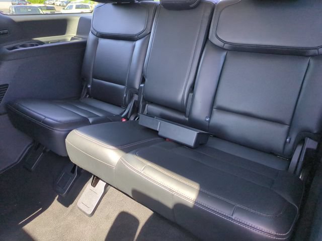 Certified 2025 Ford Expedition Platinum w/ Driver's Package AWD/4WD image 32
