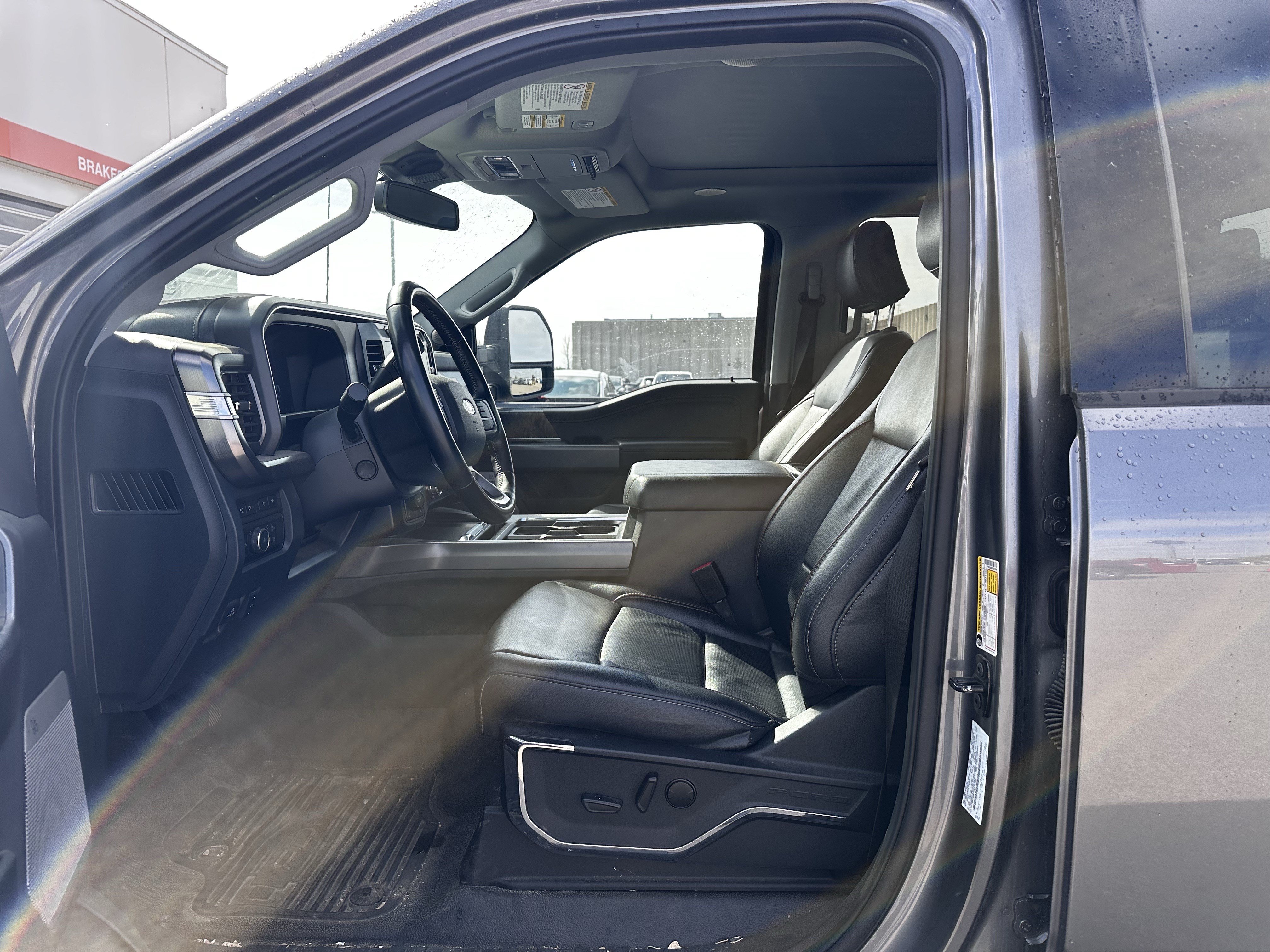 Certified 2024 Ford F250 Lariat w/ Lariat Ultimate Package AWD/4WD image 8