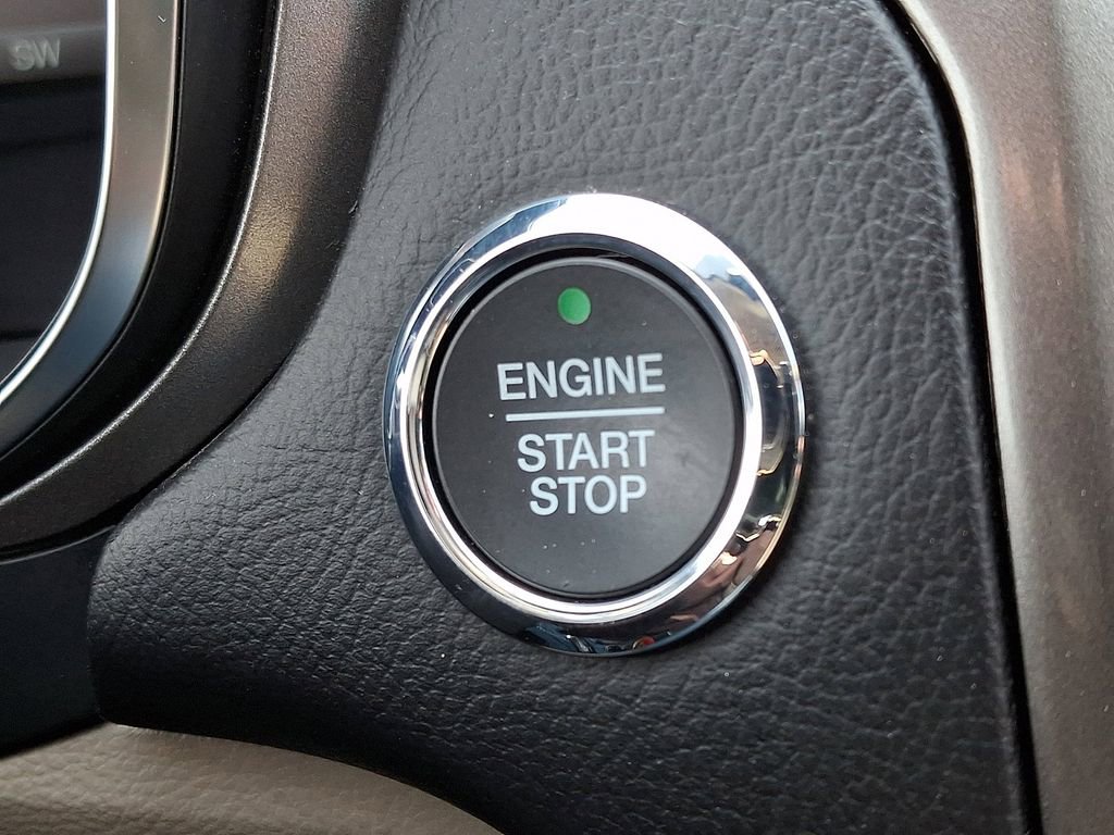 Certified 2017 Ford Fusion SE w/ Fusion SE Technology Package image 24