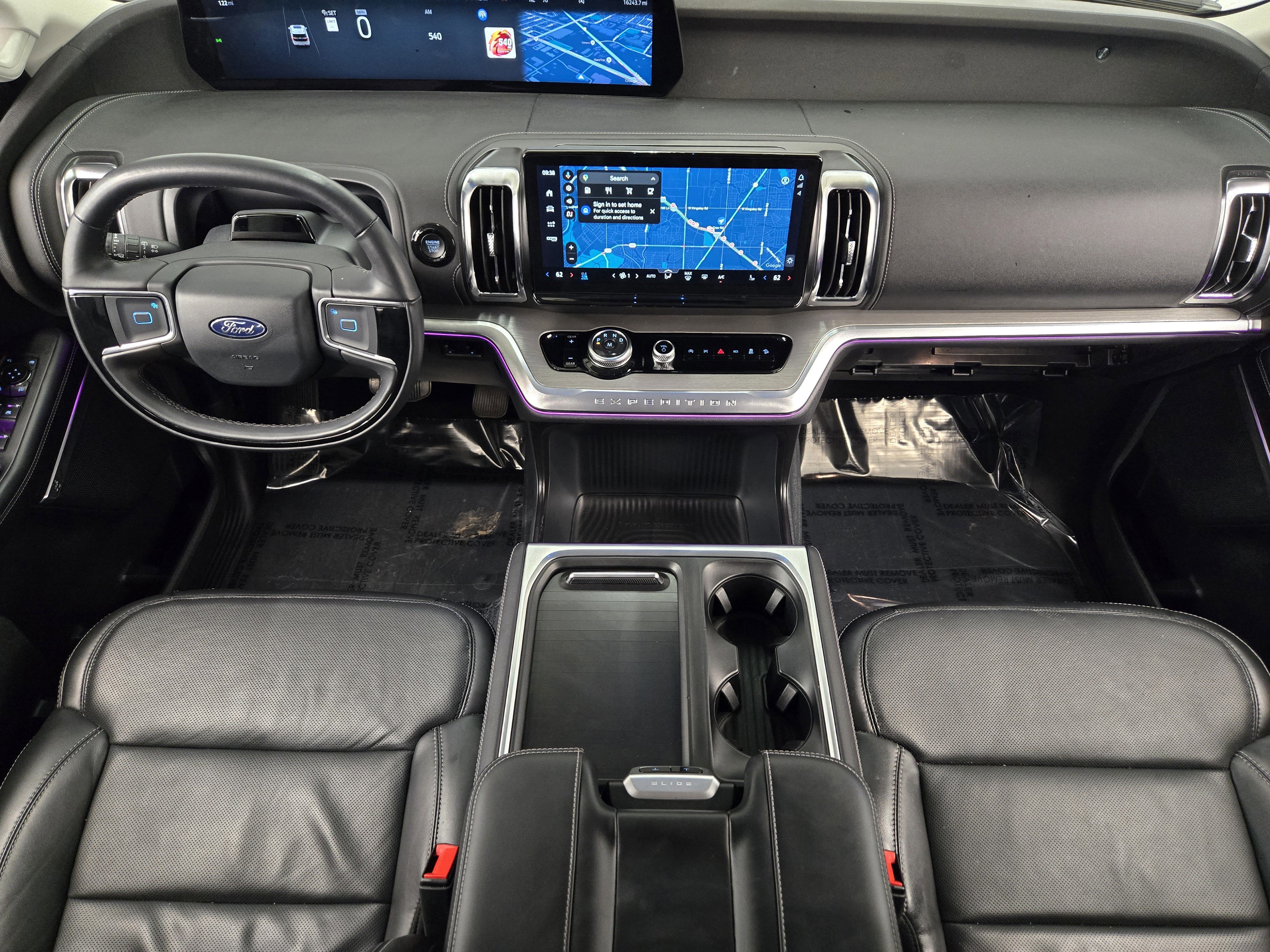 Certified 2025 Ford Expedition Platinum w/ Driver's Package AWD/4WD image 27