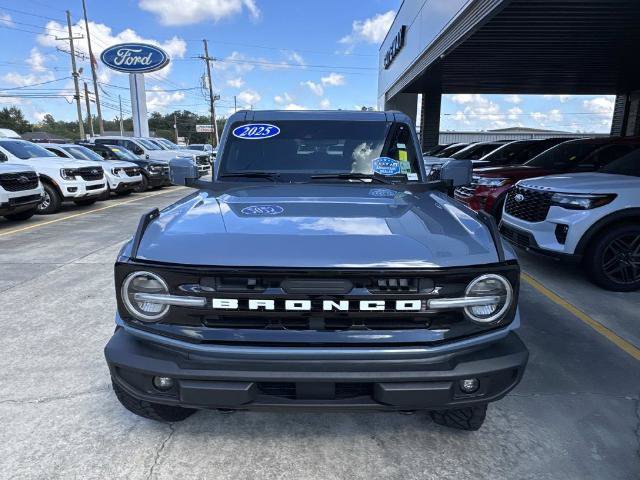 Certified 2025 Ford Bronco Outer Banks AWD/4WD image 2