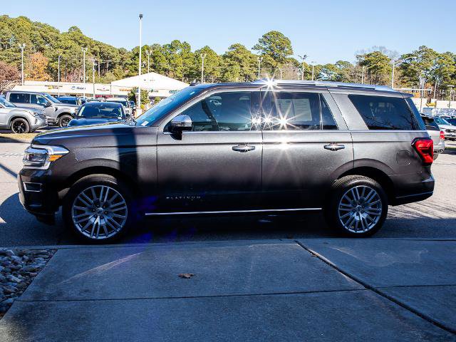 Certified 2023 Ford Expedition Platinum image 3