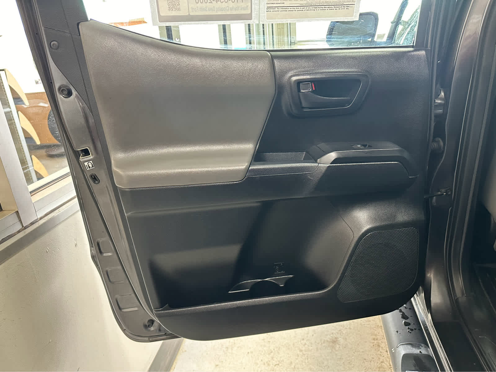 Used 2017 Toyota Tacoma SR w/ Tow Package image 25