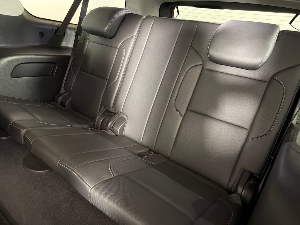 Used 2019 Chevrolet Suburban Premier w/ RST 6.2L Performance Edition AWD/4WD image 22