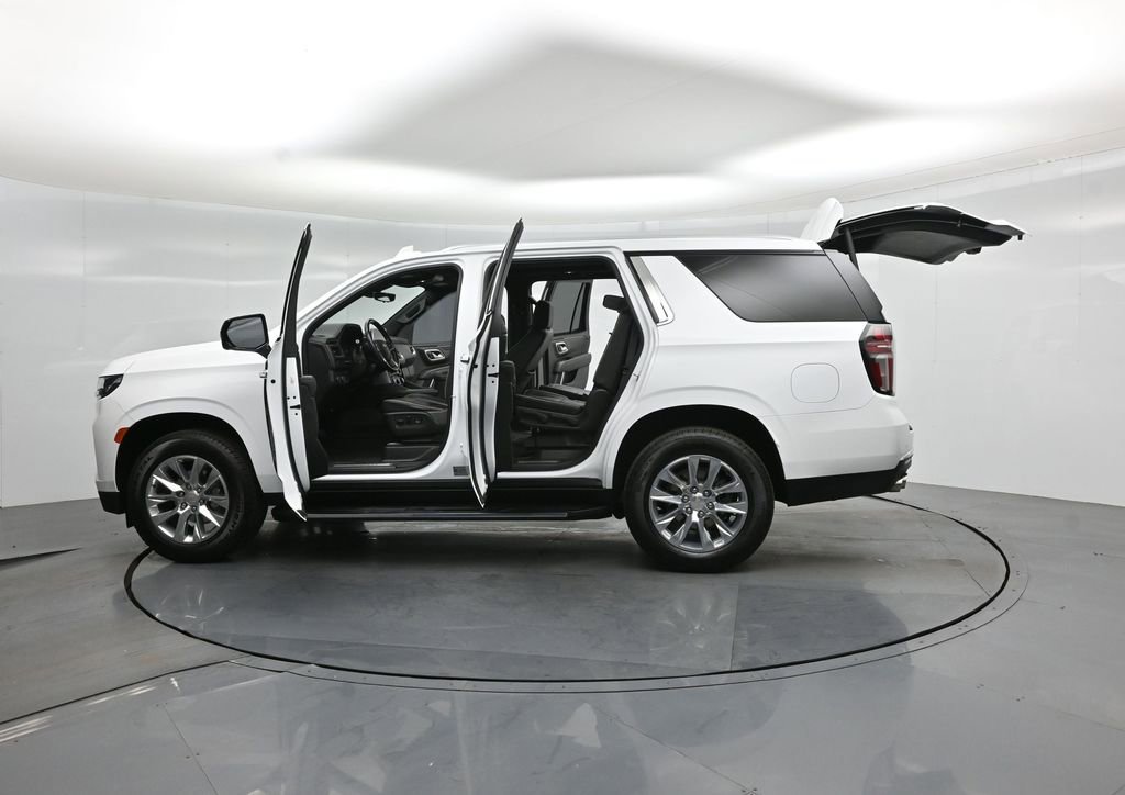 Used 2021 Chevrolet Tahoe Premier w/ Premium Package image 40