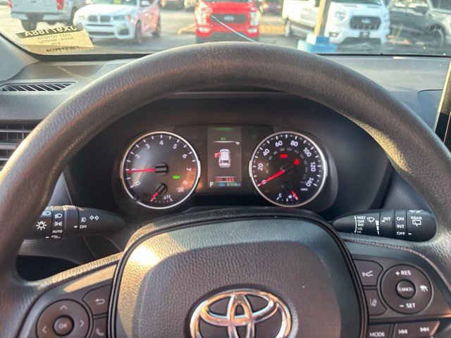 Used 2021 Toyota RAV4 XLE FWD image 16