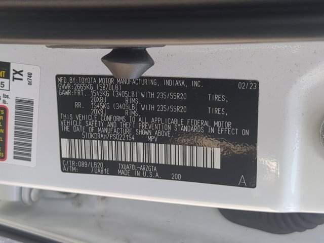 Used 2023 Toyota Highlander Limited FWD image 39