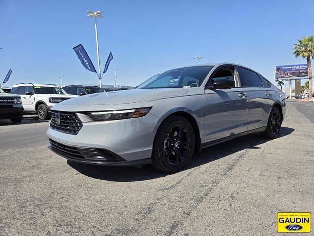 Used 2025 Honda Accord SE image 3